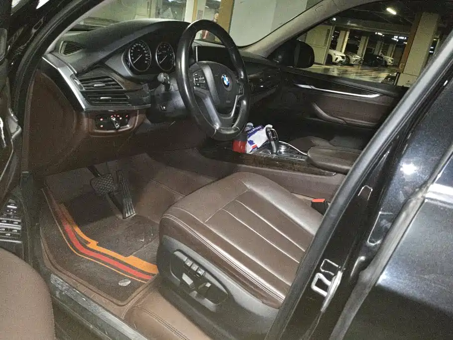 BMW X5 (Import) — миниатюра 9