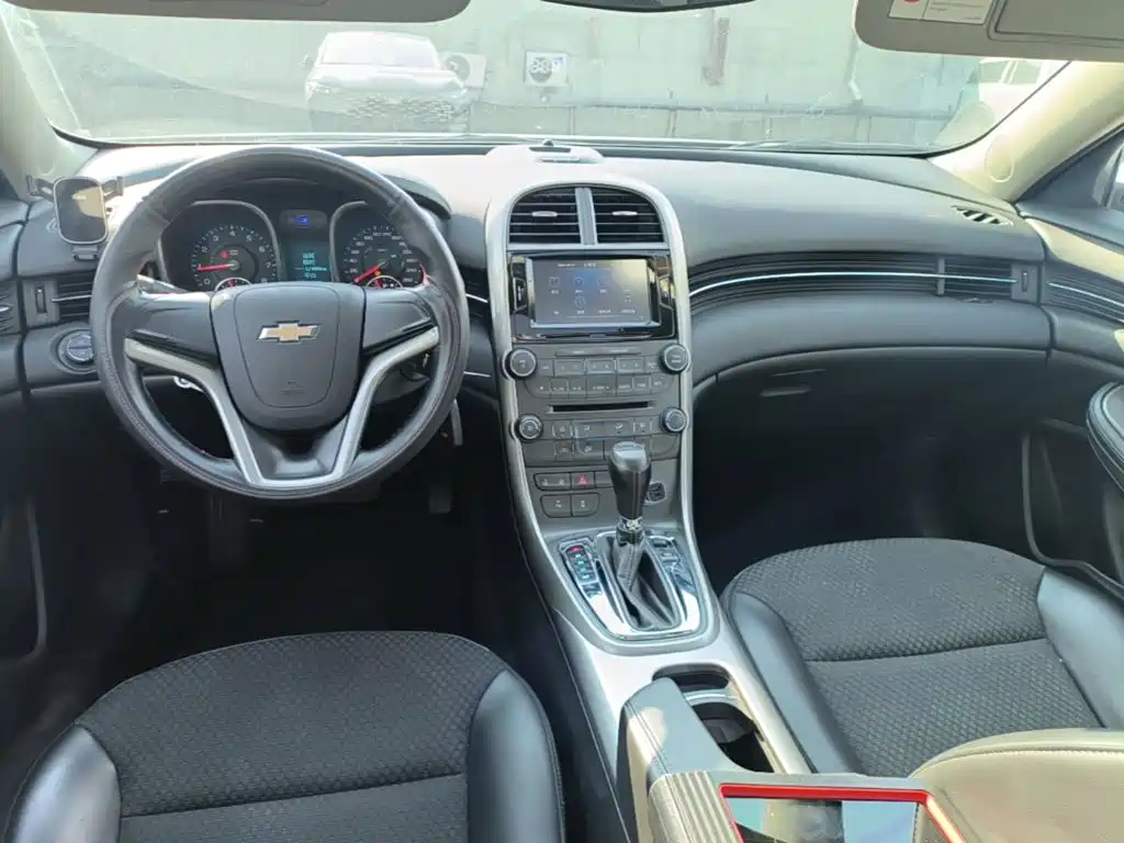Chevrolet Malibu — миниатюра 10