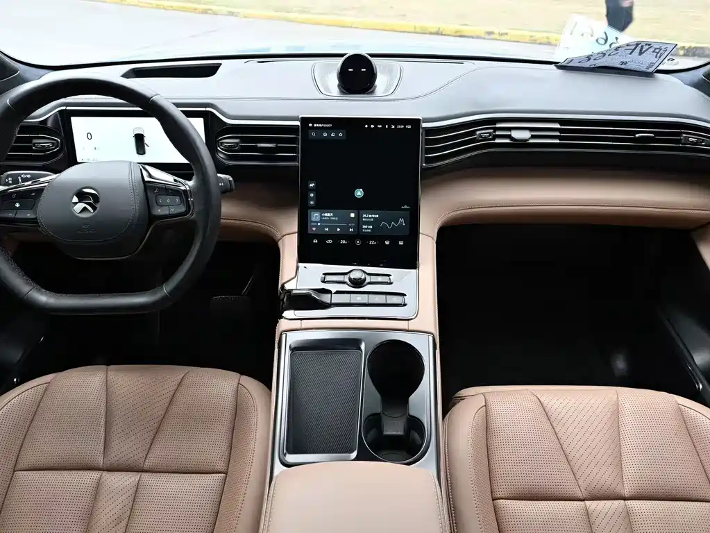 NIO ES8 — миниатюра 3