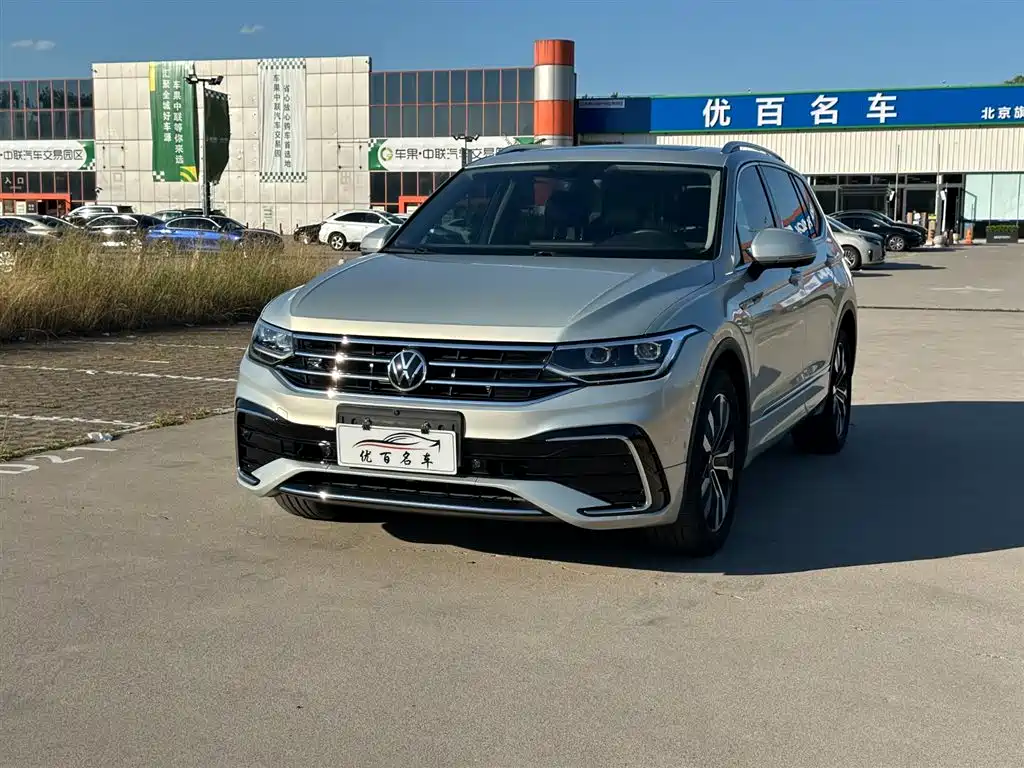 Volkswagen Tiguan L 2022
