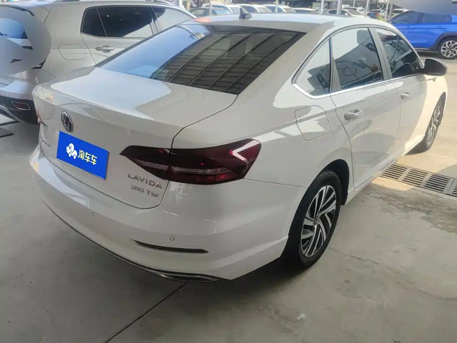 Volkswagen Lavida — миниатюра 3