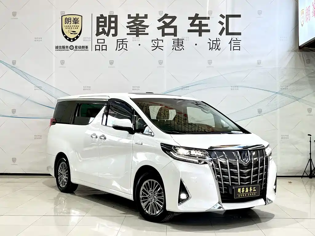 Toyota Alphard — миниатюра 3