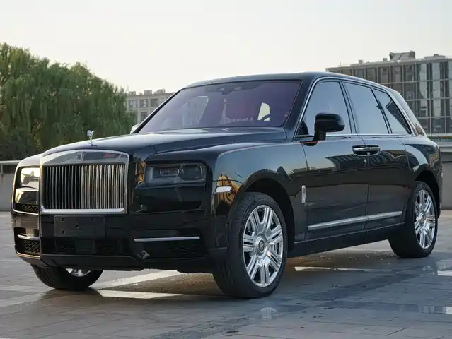 ROLLS-ROYCE CULLINAN 2025