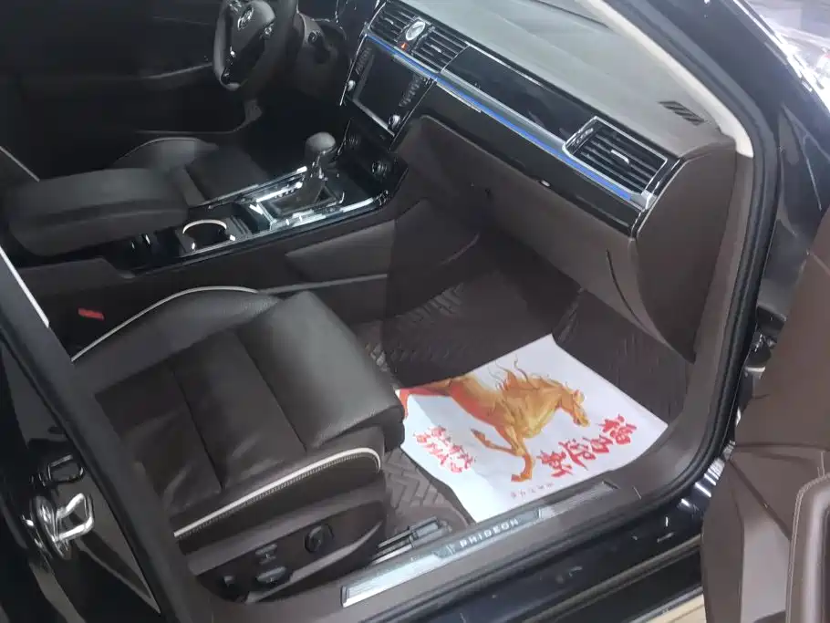 Volkswagen Phideon — миниатюра 8