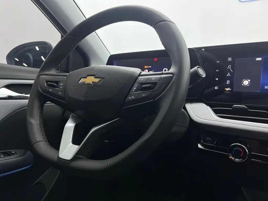 Chevrolet Monza — миниатюра 18