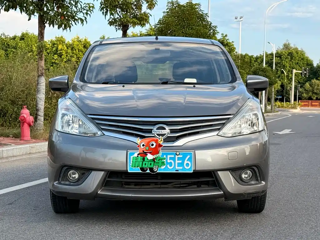 Nissan Livina — миниатюра 2