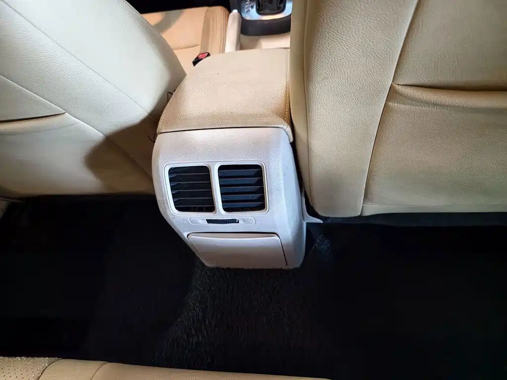 Volkswagen Golf — миниатюра 15