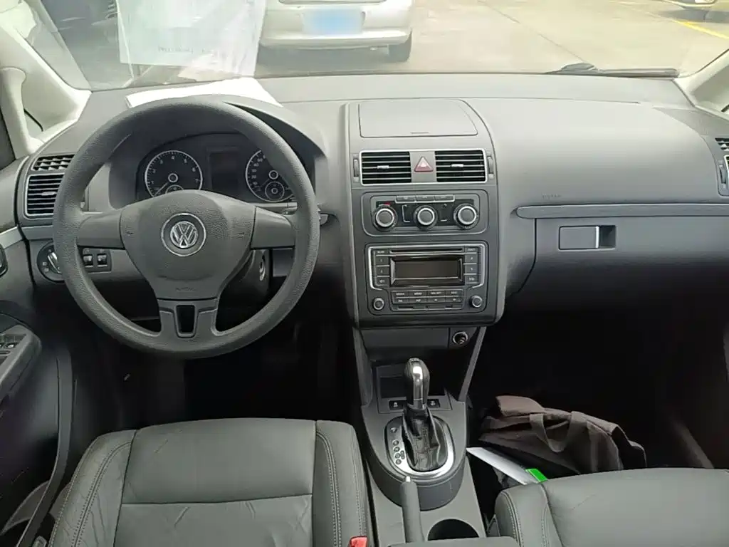 Volkswagen Touran — миниатюра 10