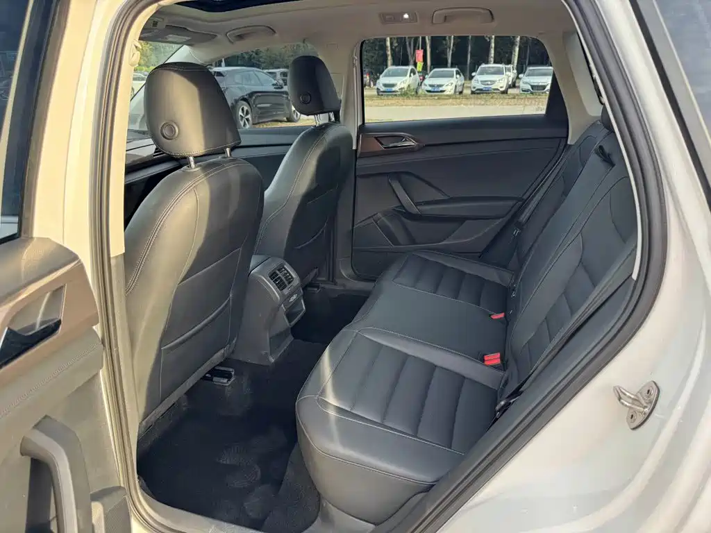 Volkswagen Tharu — миниатюра 14