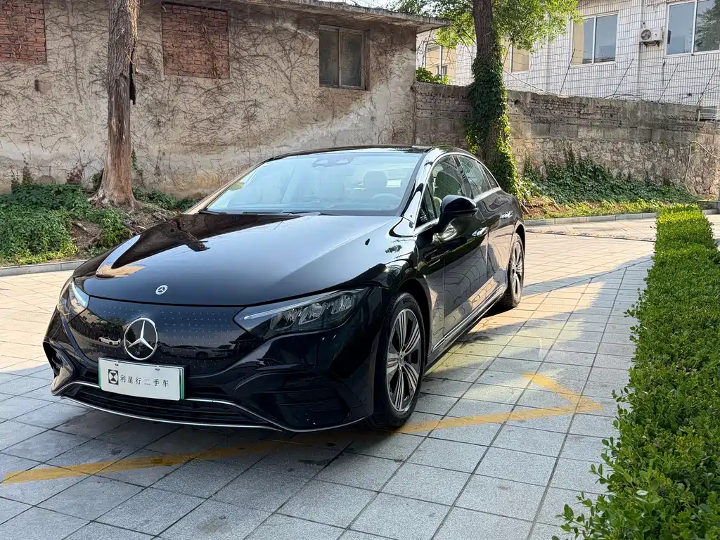 Mercedes-Benz EQE 2025 500 4MATIC Luxury