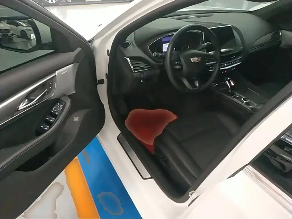 Cadillac CT5 — миниатюра 16