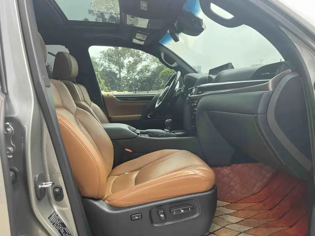 Lexus LX — миниатюра 16