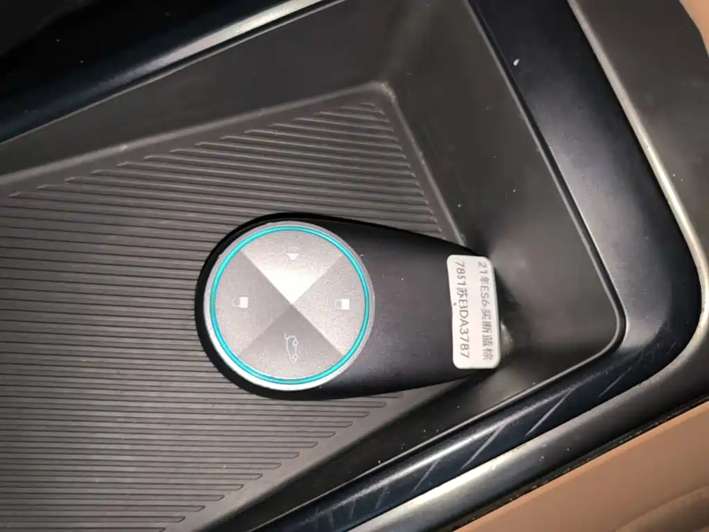 NIO ES6 — миниатюра 9