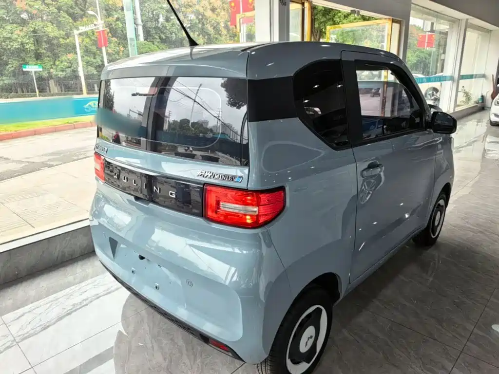 Wuling MINIEV — миниатюра 7