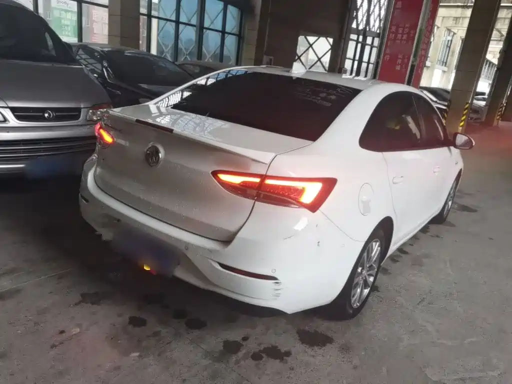 Buick Excelle — миниатюра 7