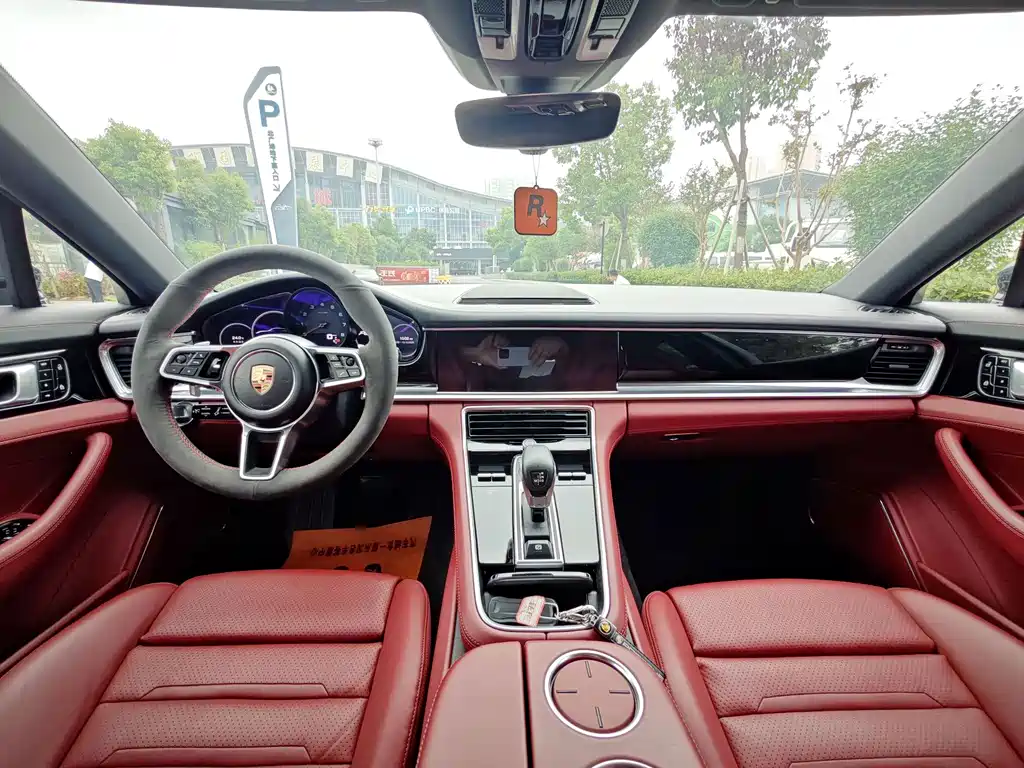 Porsche Panamera — миниатюра 9
