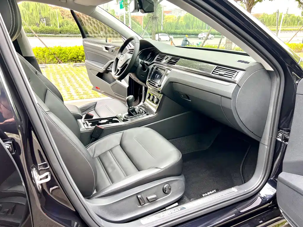 Volkswagen Passat — миниатюра 16