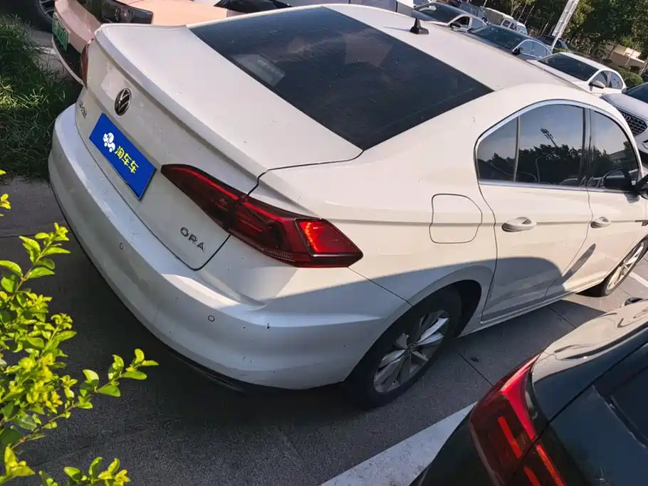 Volkswagen Bora — миниатюра 3