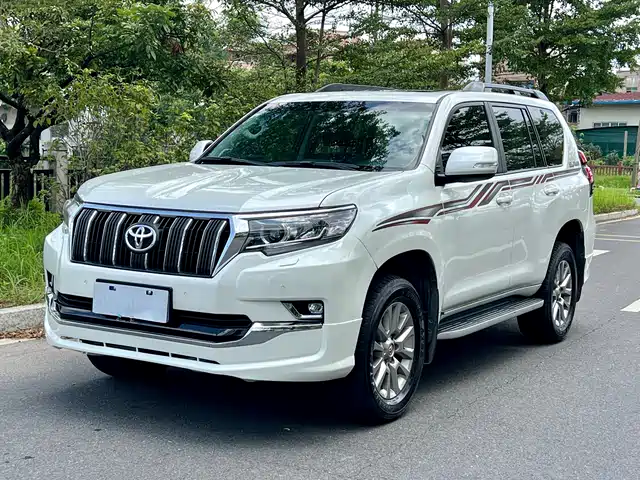 TOYOTA PRADO 2019
