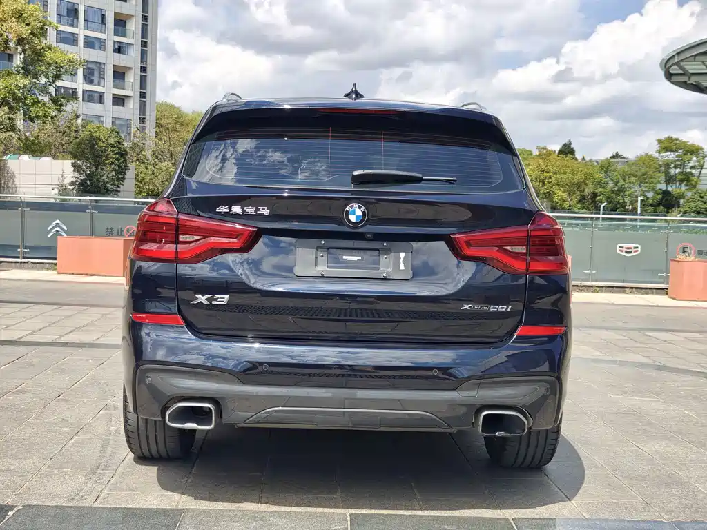 BMW X3 — миниатюра 15