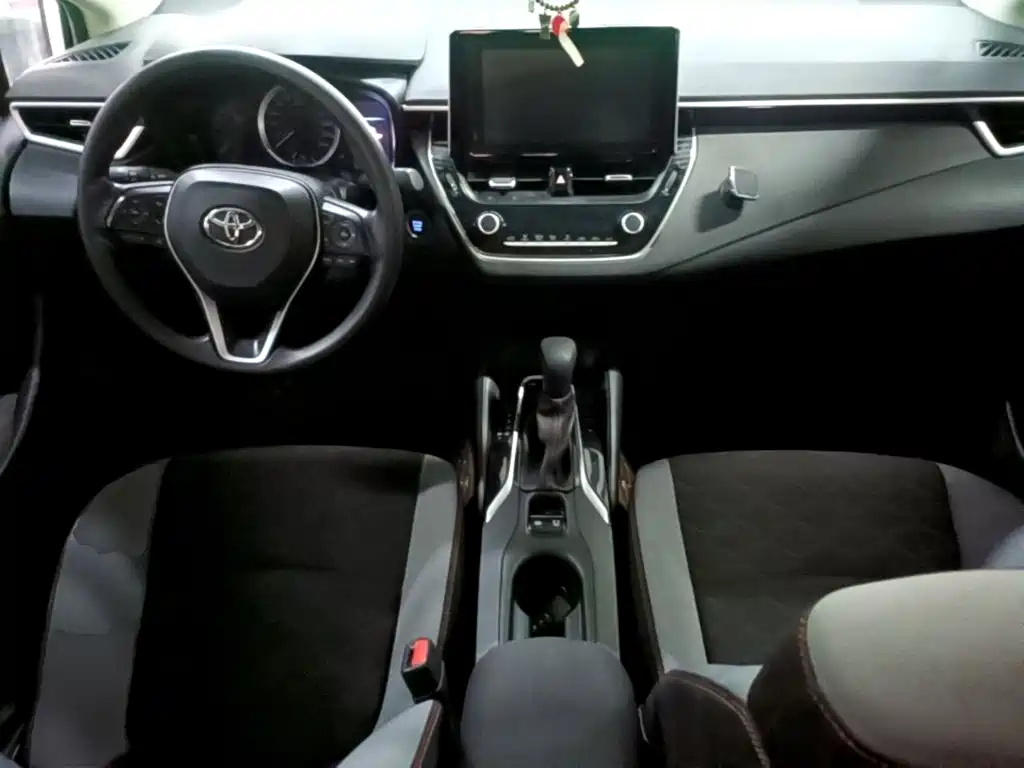 Toyota Corolla — миниатюра 10