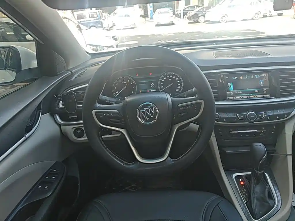 Buick Excelle — миниатюра 11