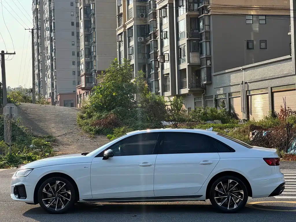 Audi A4L — миниатюра 5