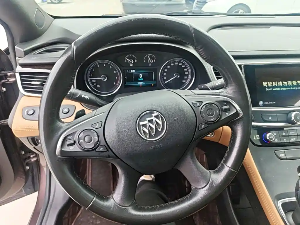 Buick LaCrosse — миниатюра 11