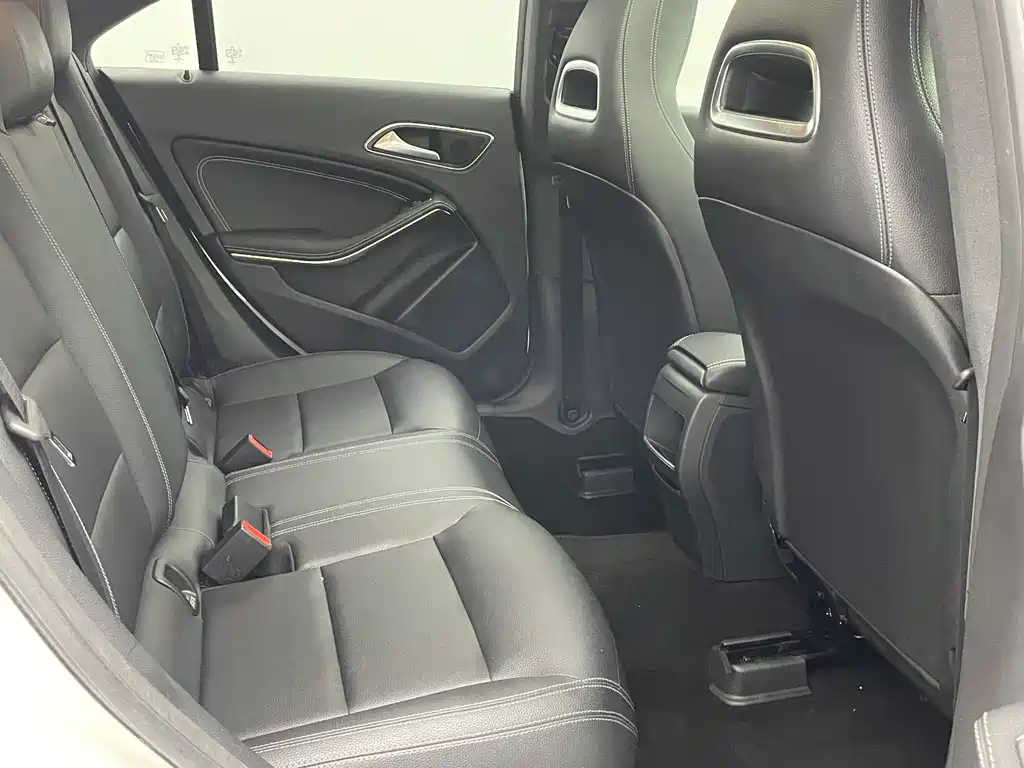 Mercedes-Benz CLA (Import) — миниатюра 10