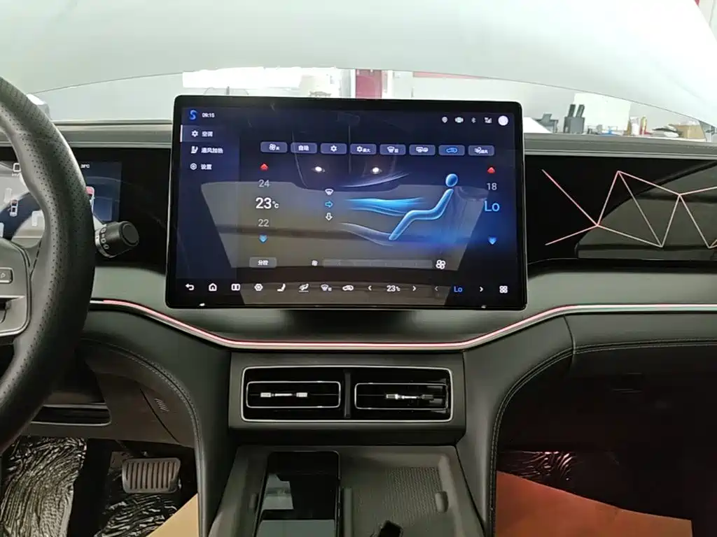 BYD L DM-i — миниатюра 13
