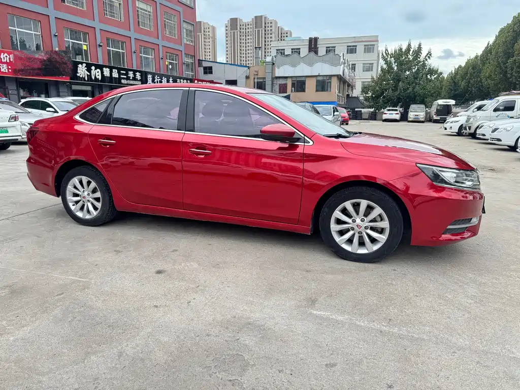 Roewe i6 Classic — миниатюра 4