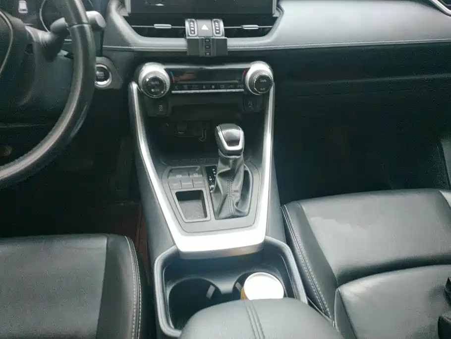 Toyota Wildlander — миниатюра 16