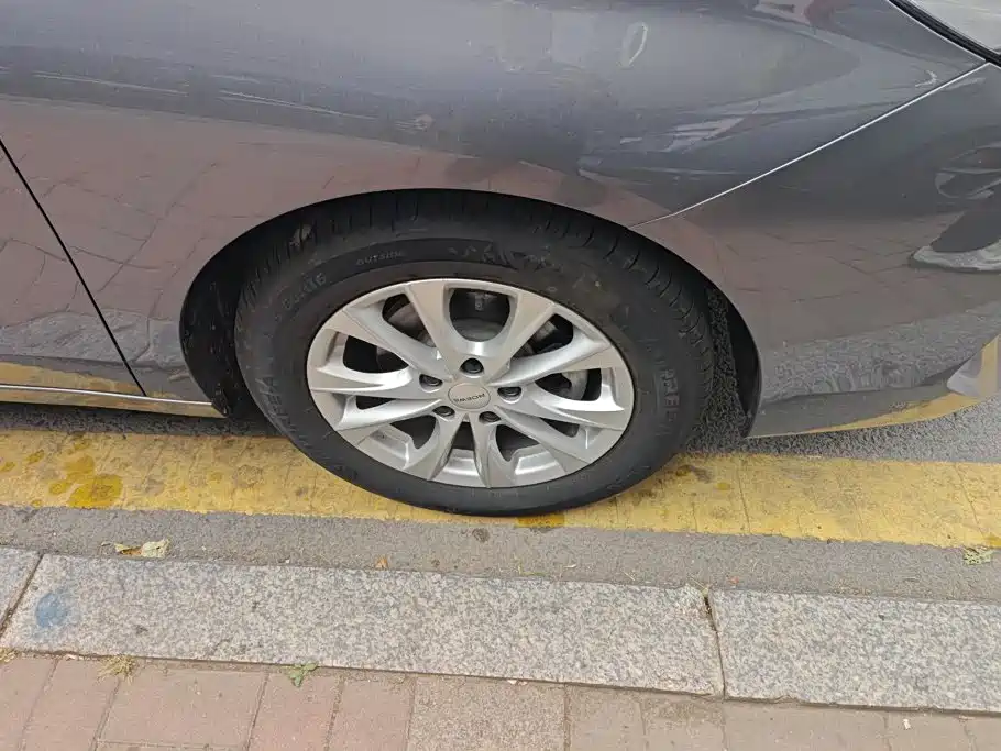 Roewe i5 — миниатюра 6