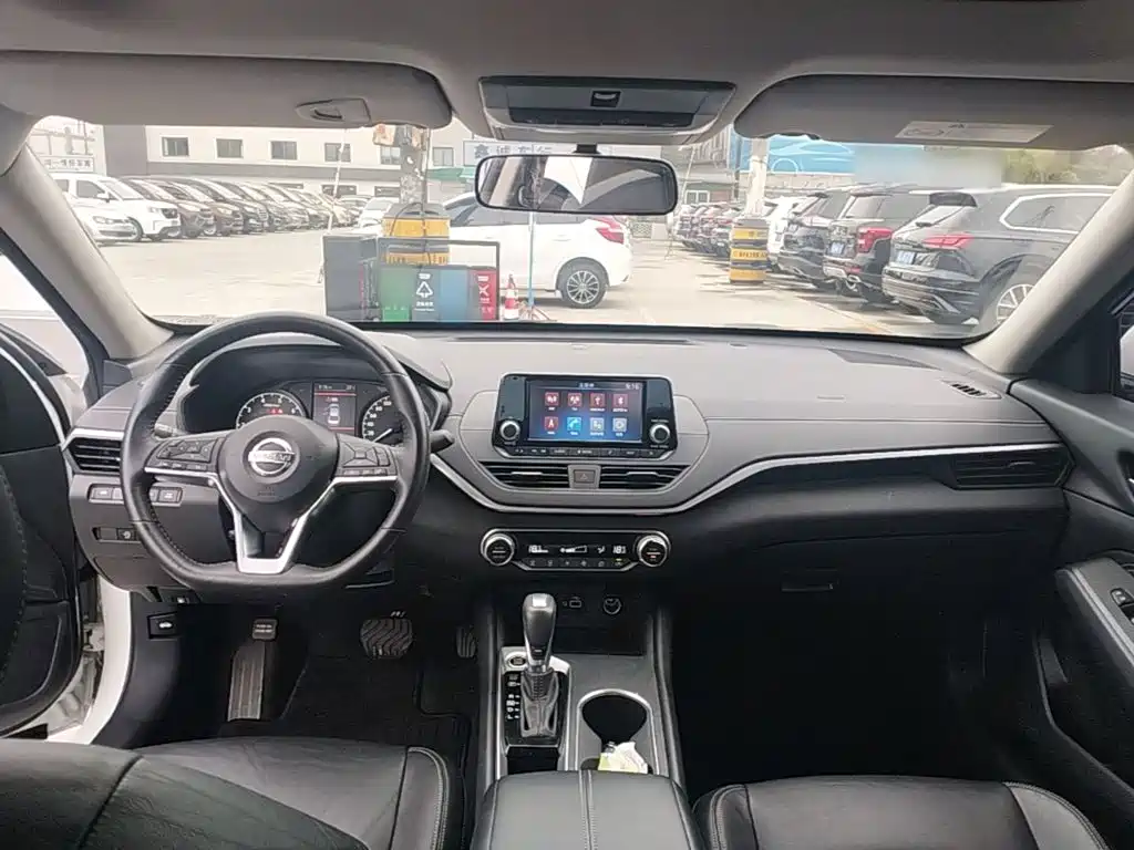 Nissan Teana — миниатюра 10