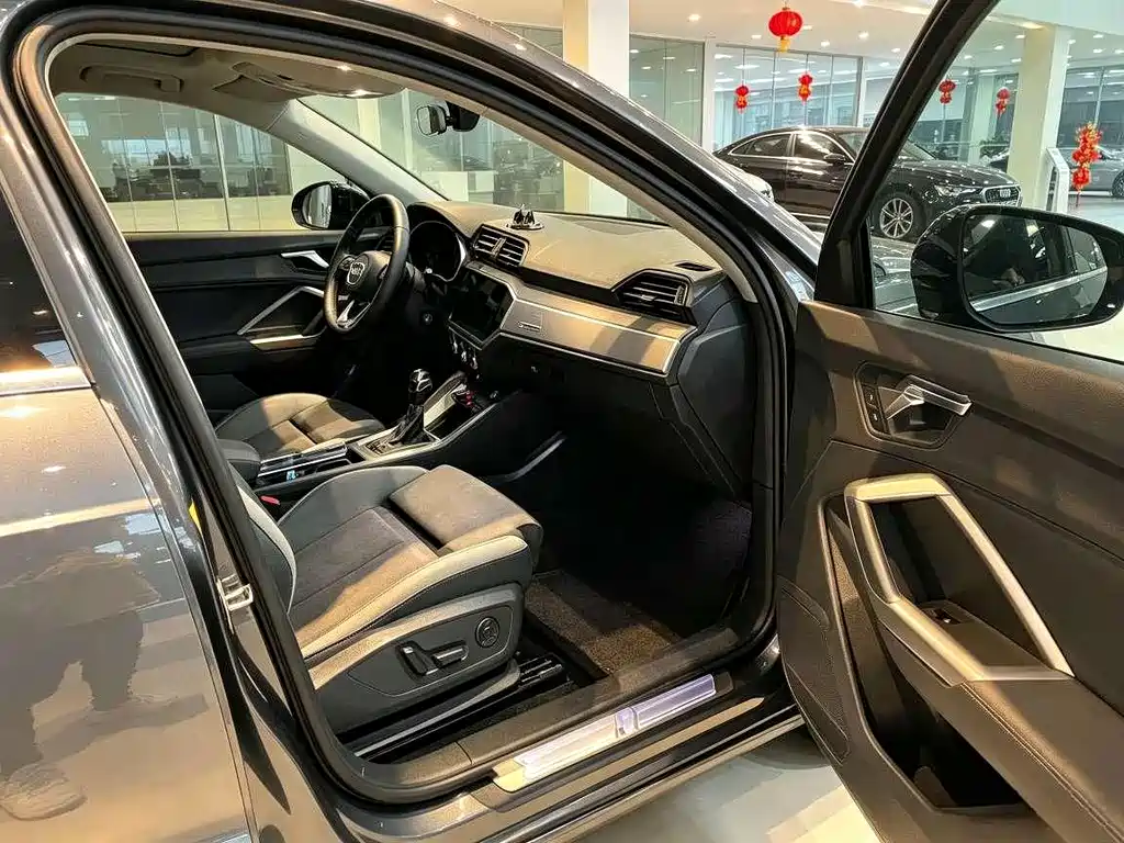 Audi Q3 — миниатюра 9
