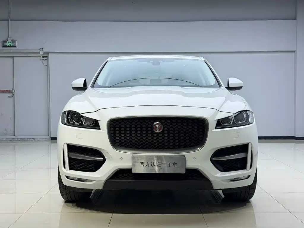 Jaguar F-PACE — миниатюра 2