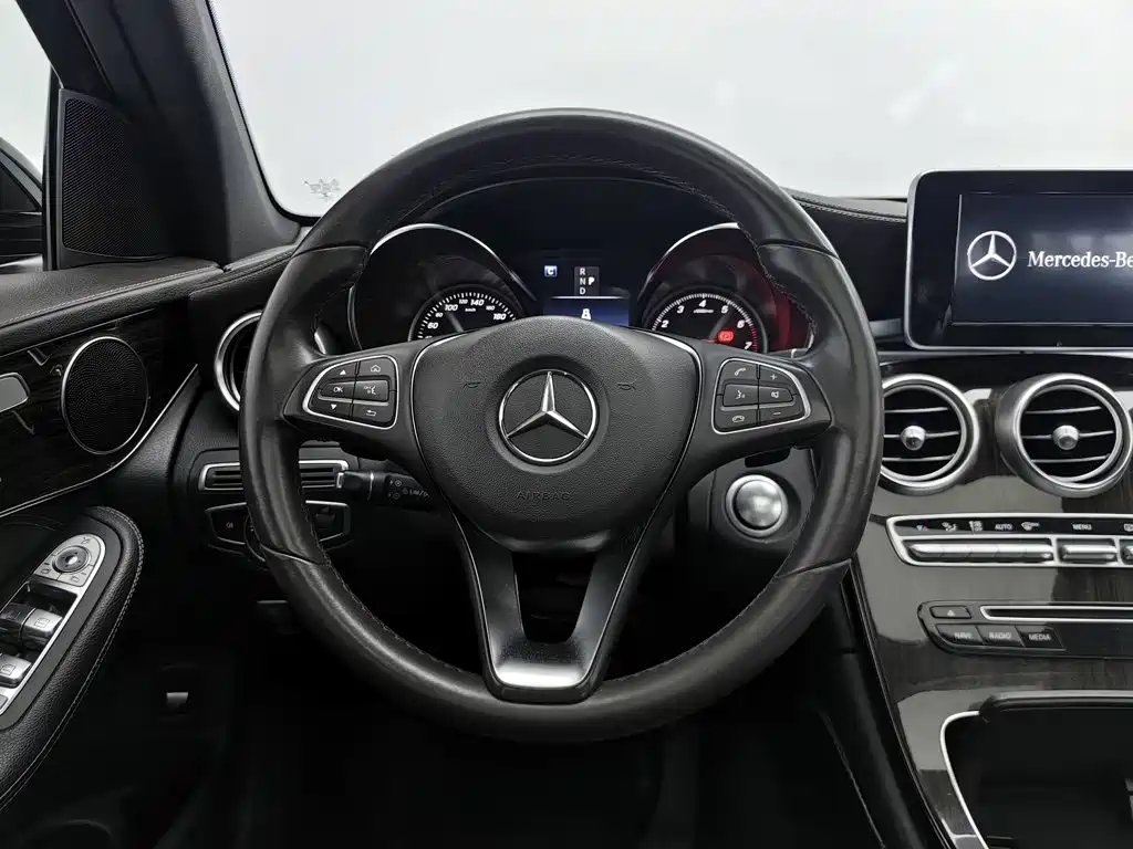 Mercedes-Benz GLC — миниатюра 11