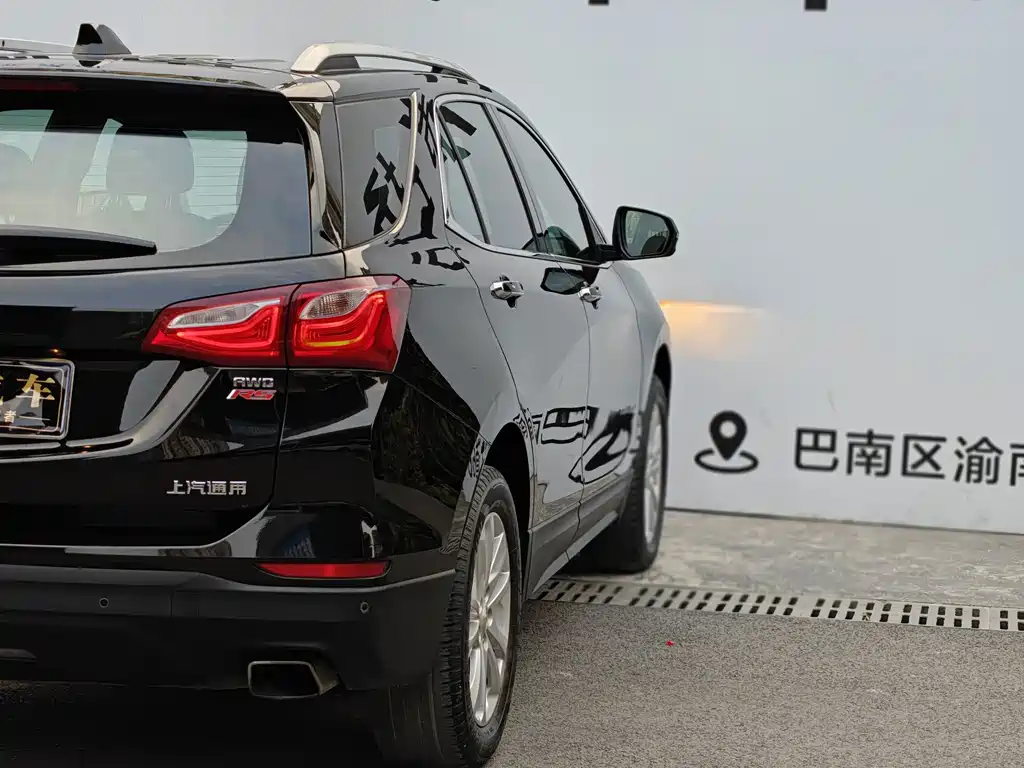 Chevrolet Equinox — миниатюра 19