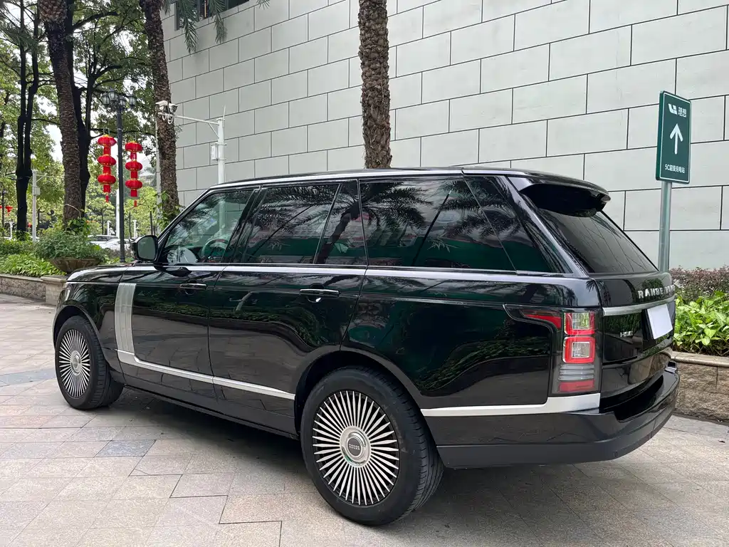 Land Rover Range Rover — миниатюра 10