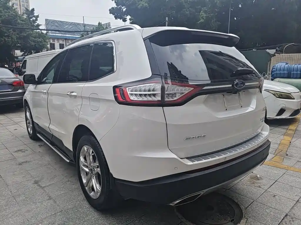 Ford Edge — миниатюра 5