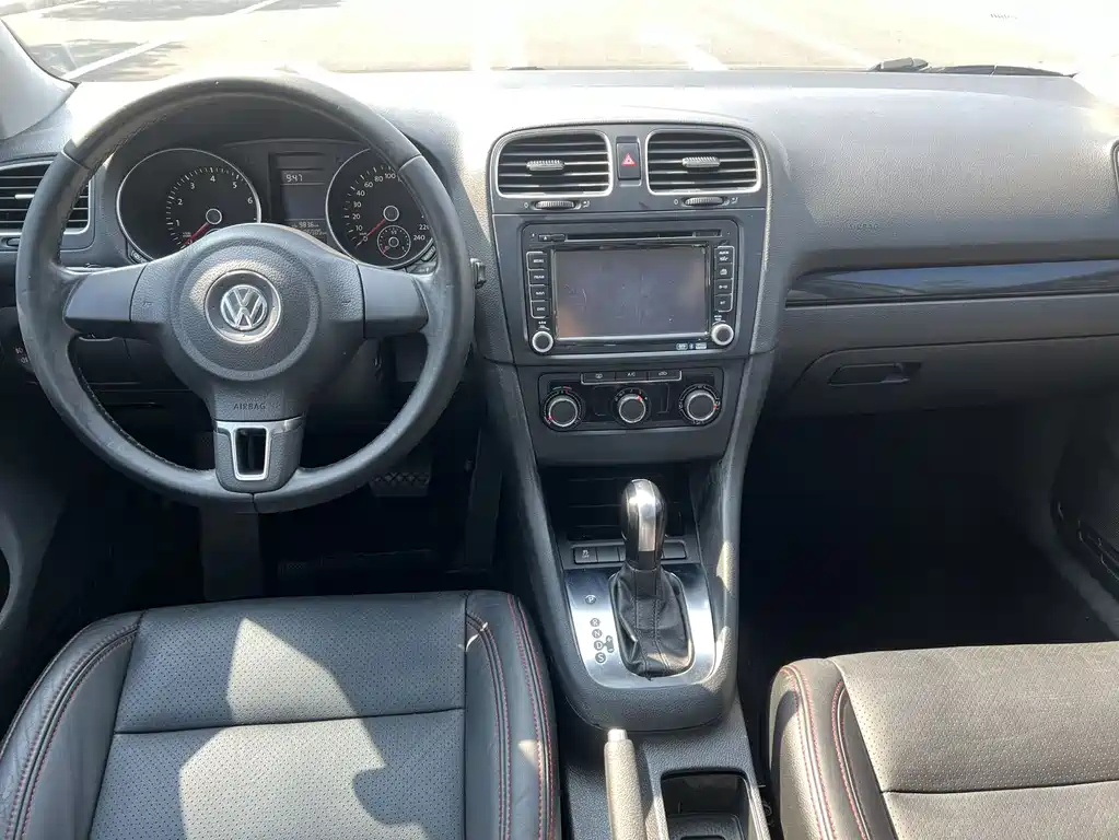 Volkswagen Golf — миниатюра 6