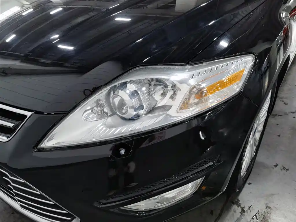 Ford Mondeo - 2011 2.0L GTDi200 Luxury