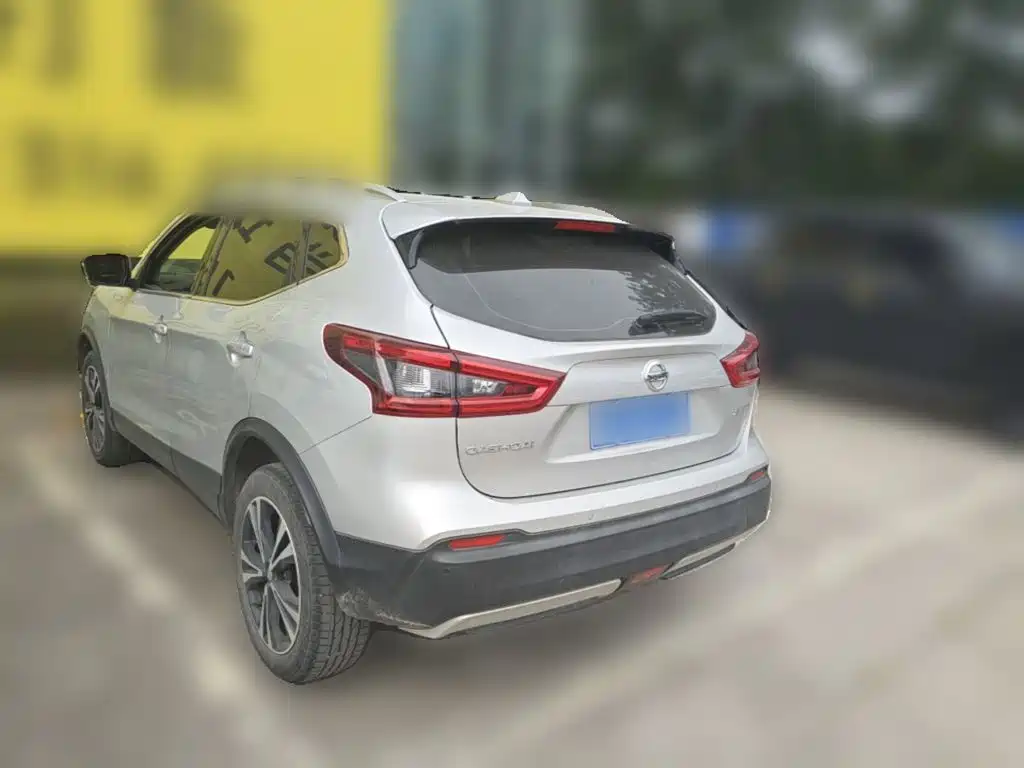 Nissan Qashqai — миниатюра 7