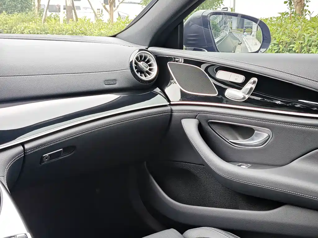 Mercedes-Benz AMG GT — миниатюра 15