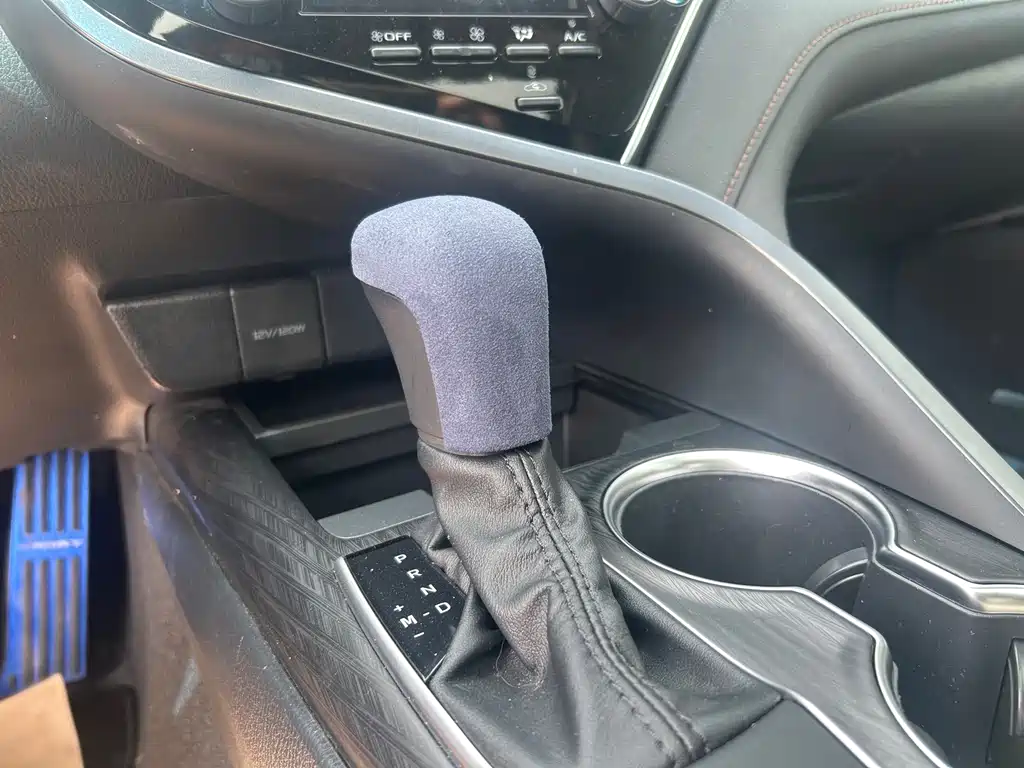 Toyota Camry — миниатюра 15