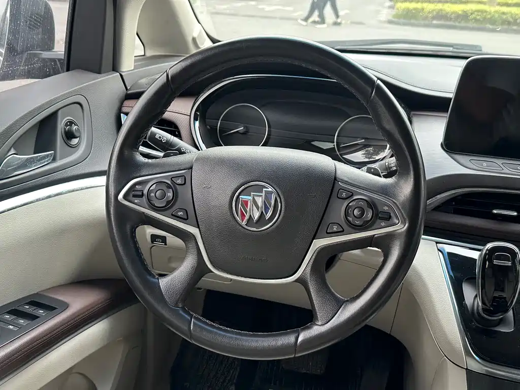 Buick GL8 — миниатюра 16