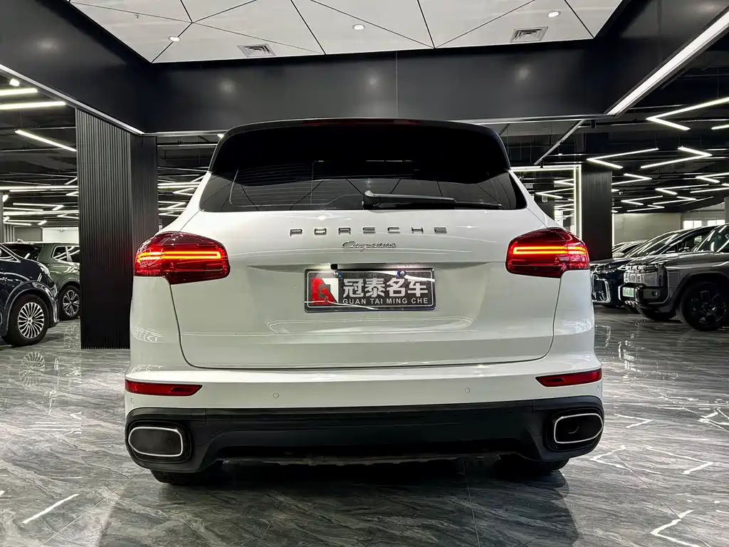 PORSCHE CAYENNE