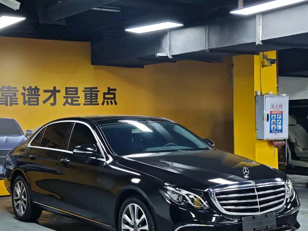 Mercedes-Benz E-Class — миниатюра 3