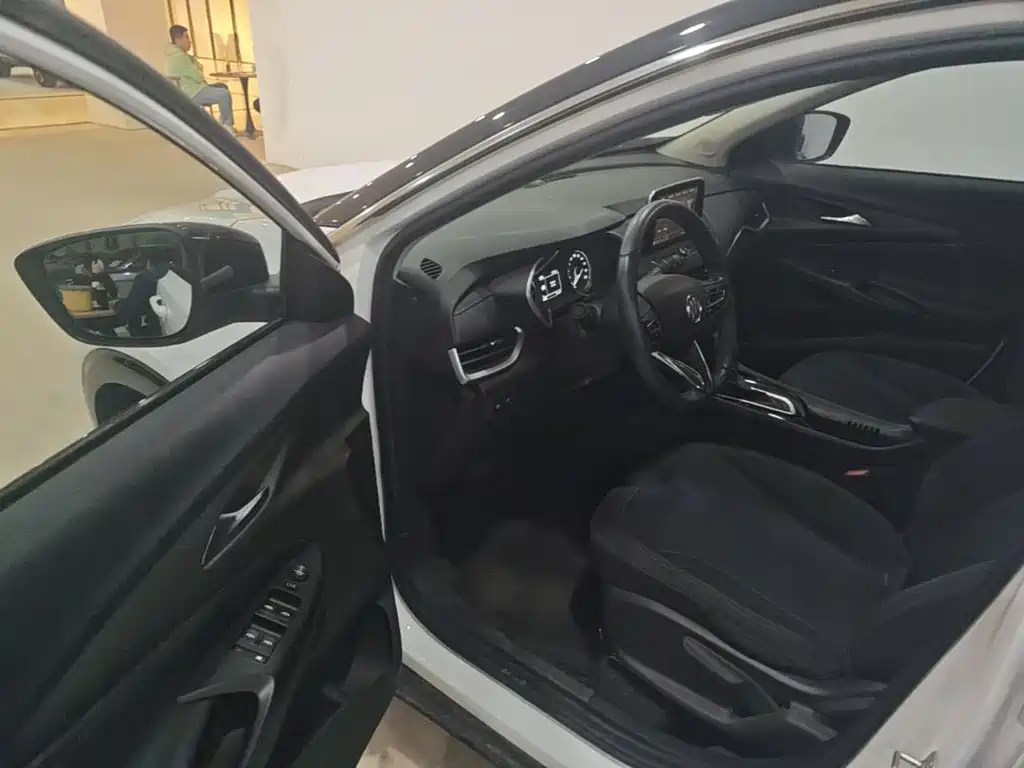 Buick Encore — миниатюра 12