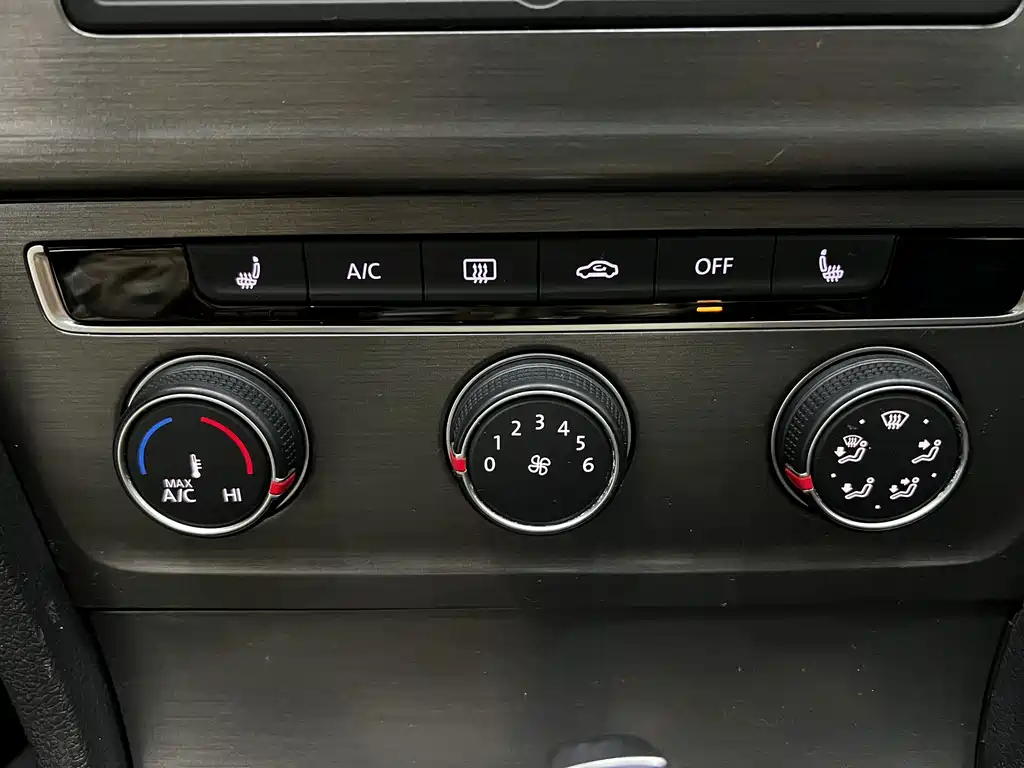 Volkswagen Golf — миниатюра 10